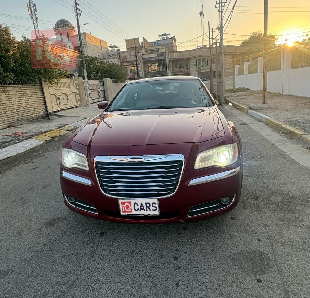 كرايسلر 300